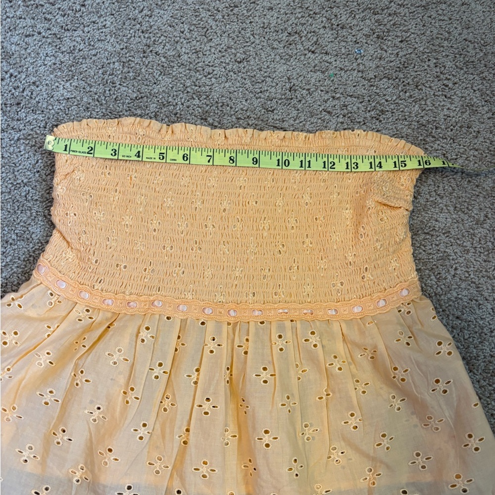 Strapless Eyelet Peplum Top Size Large - Picture 3 of 6